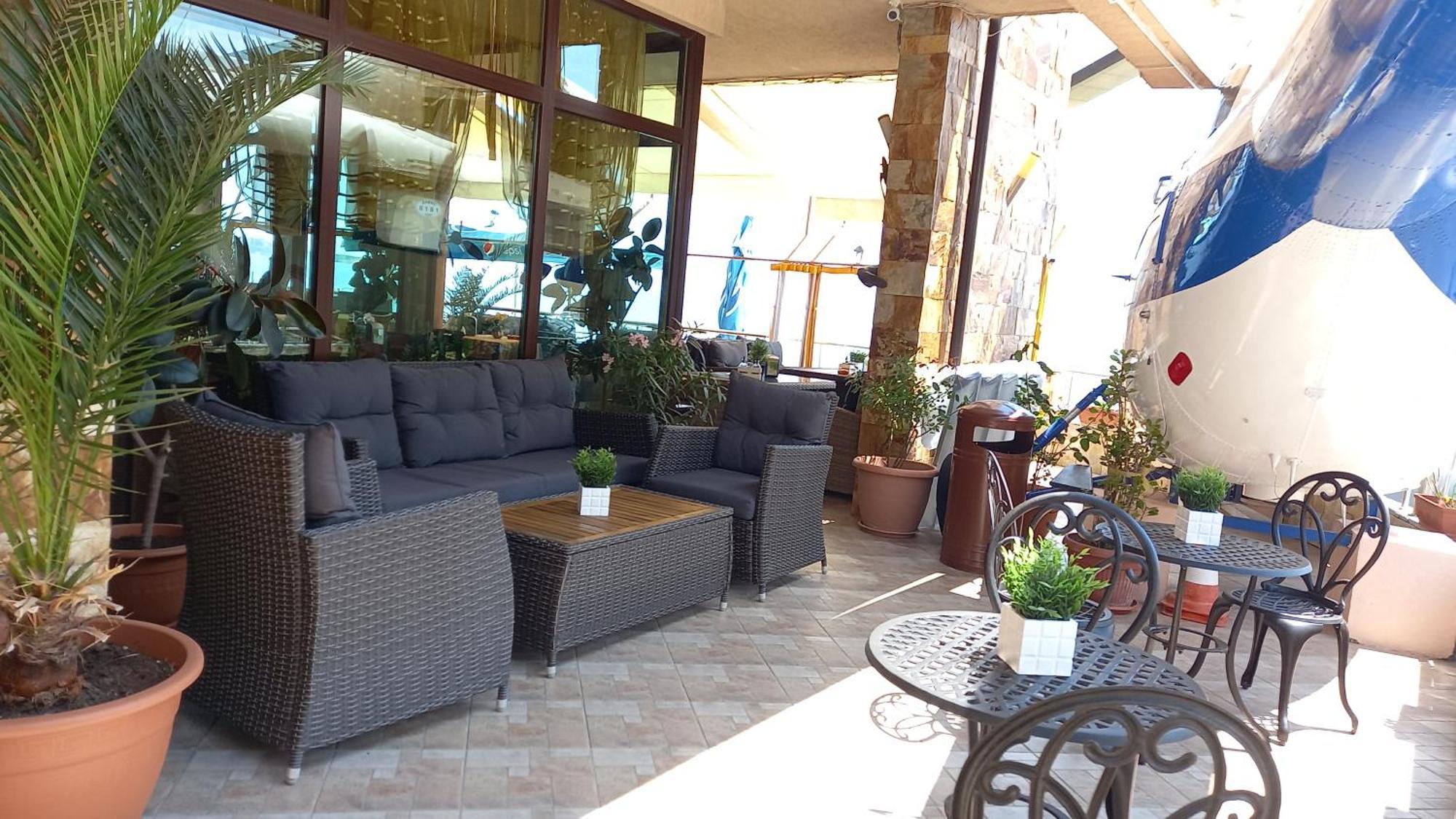Hotel Blian Равда Екстер'єр фото