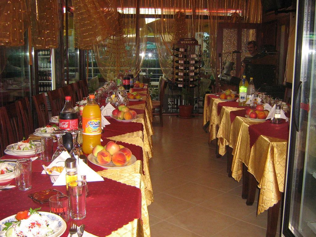 Hotel Blian Равда Екстер'єр фото