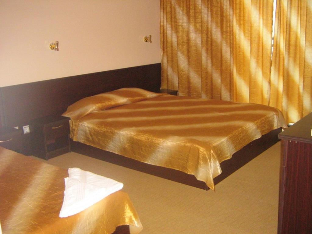 Hotel Blian Равда Екстер'єр фото
